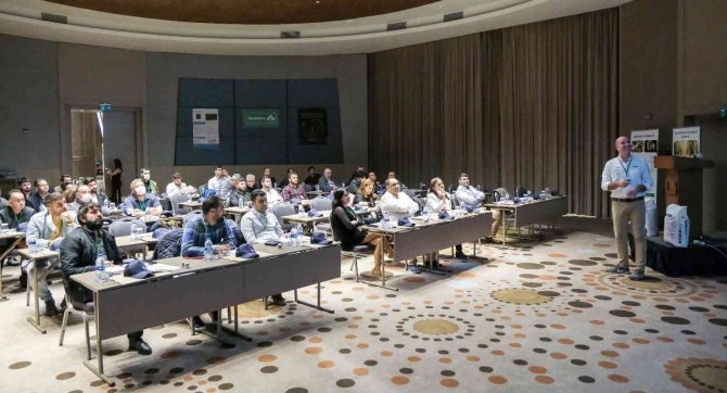 İ̇spanyol Bitki Beslenme Uzmanları Adana’da