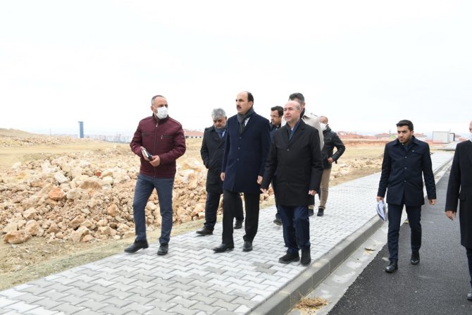 Başkan Altay Ve Başkan Pekyatırmacı Ardıçlı Toki̇’de İncelemelerde Bulundu