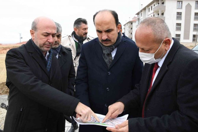 Başkan Altay Ve Başkan Pekyatırmacı Ardıçlı Toki̇’de İncelemelerde Bulundu