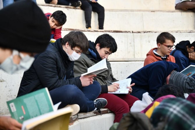 Lise Medeniyet Akademisi Gençleri Taşkent Kampında