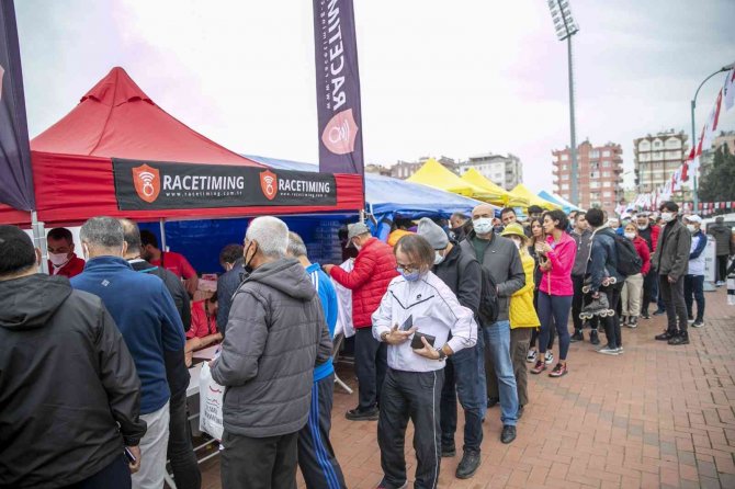 Tarsus’taki Maraton Fuarı Büyük İlgi Gördü