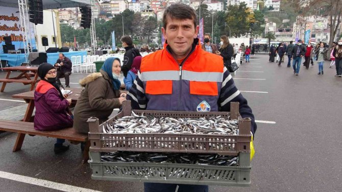 Hamsi Festivalinde 5 Ton Hamsi Tüketildi