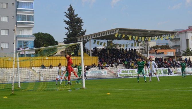 Tff 3. Lig: Osmaniyespor Fk: 1 - Formül Erbaaspor: 1