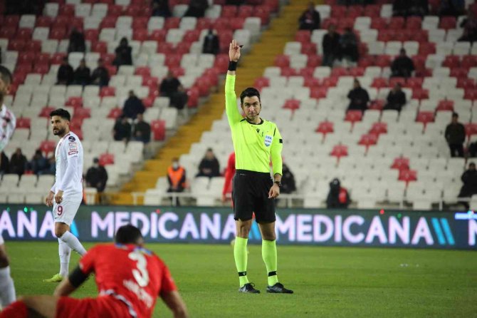 Spor Toto Süper Lig: D.g Sivasspor: 4- Hatayspor: 0 (Maç Sonucu)