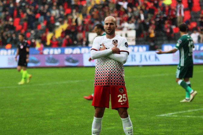Spor Toto Süper Lig: Gaziantep Fk: 3 - Konyaspor: 2 (Maç Sonucu)