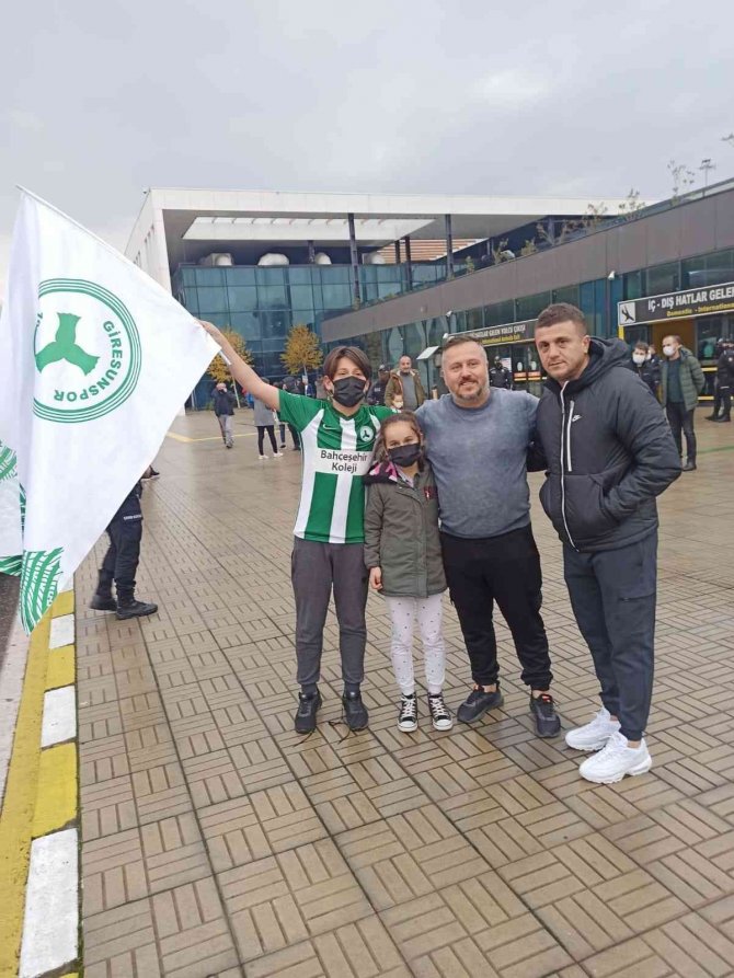 Gzt Giresunspor’u Taşıyan Uçak Pisti Pas Geçti