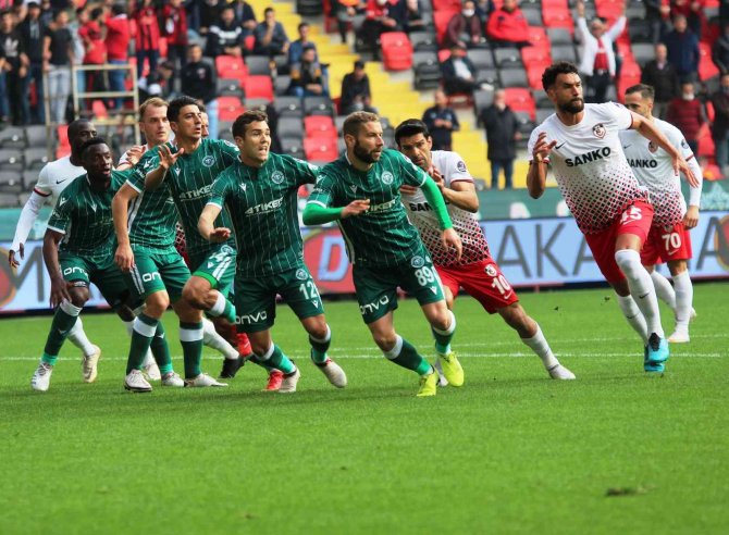 Spor Toto Süper Lig: Gaziantep Fk: 1 - Konyaspor: 1 (İ̇lk Yarı)