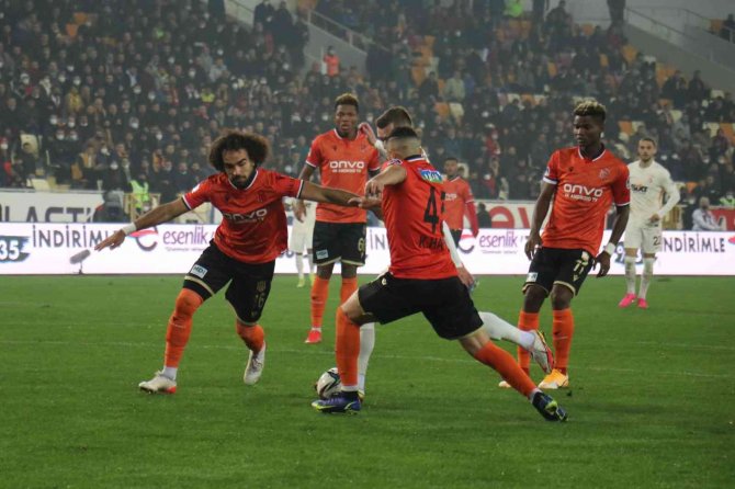 Spor Toto Süper Lig: Yeni Malatyaspor: 0 - Galatasaray: 0 (Maç Sonucu)
