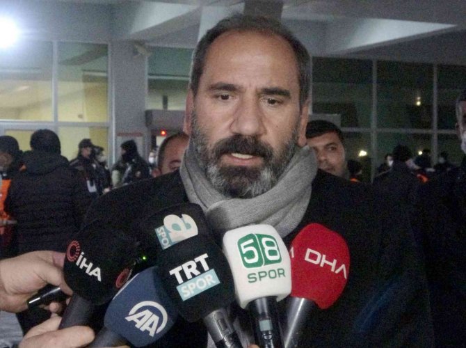 Mecnun Otyakmaz: “Takımımı Tebrik Ediyorum”