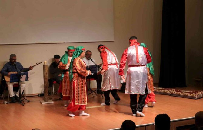 Turgutlu Belediyesi Anadolu Bilgelerini Andı