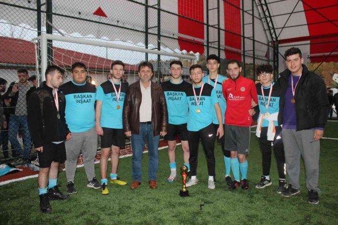 Türkeli Birlik Ve Beraberlik Halı Saha Turnuvası Sona Erdi