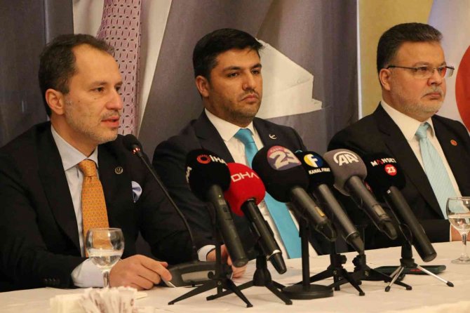 Yeniden Refah Partisi Genel Başkanı Erbakan: “Yeni İttifaklar, Alternatiflerin Çıkması Mümkün, Yeni Partiler Kuruluyor”