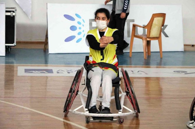 Çocukluk Hayaline Kavuştu, Şimdiki Hedefi Milli Takım
