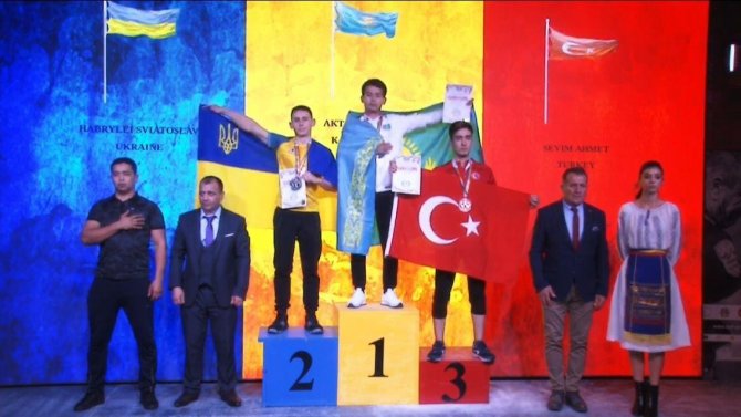 Eskişehirli Sporcuların Dünya Bilek Güreşi Şampiyonası’ndaki Başarısı