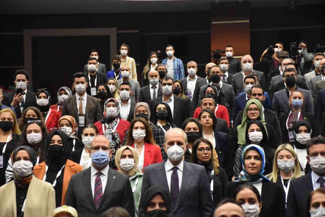 Ak Parti’li İ̇leri: "Ülkemizin Kronik Problemlerinden Biri Maalesef Hak Etmediği Bir Muhalefet Geleneği İle Baş Başa Kalmış Olması"
