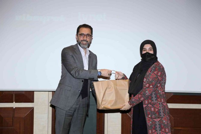 Geleceğin Muhabirleri “Genç Albayraklılar Medya İ̇şbaşı Eğitim Programı”nda Yetişecek