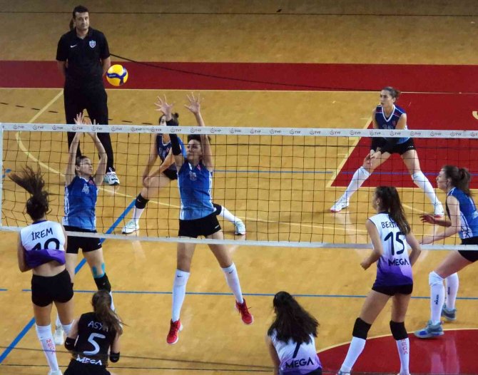 Kepez’in Sultanları, Megaspor Derbisinden Galip Ayrıldı