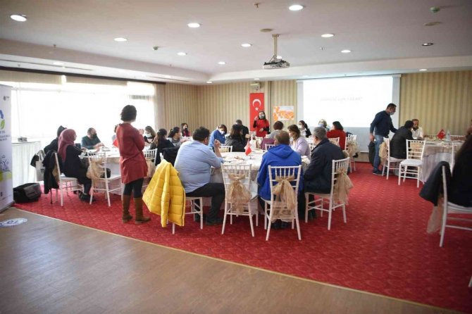Balıkesirli Öğretmenler Atık Konusunda Bilinçleniyor