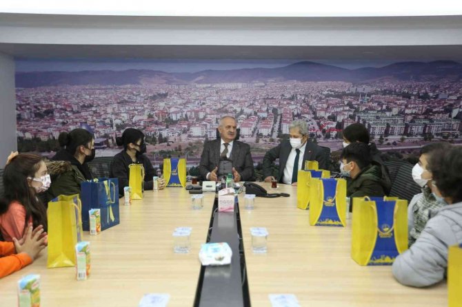 Yarışmada Dereceye Giren Öğrenciler Ödüllendirildi