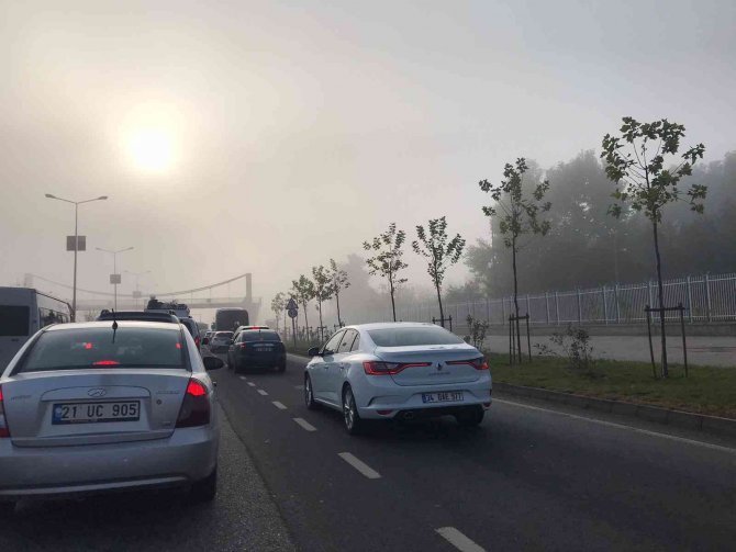 Diyarbakır’da Sis, 3 Gündür Etkisini Sürdürüyor