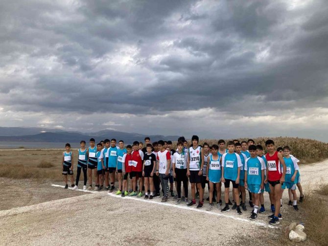 Kayserili Atletlerden Burdur’da Madalyalara Ambargo