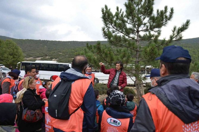 İ̇lkokul Öğrencileri Tohumdan Fidana Uzanan Süreci Doğada Öğrendiler