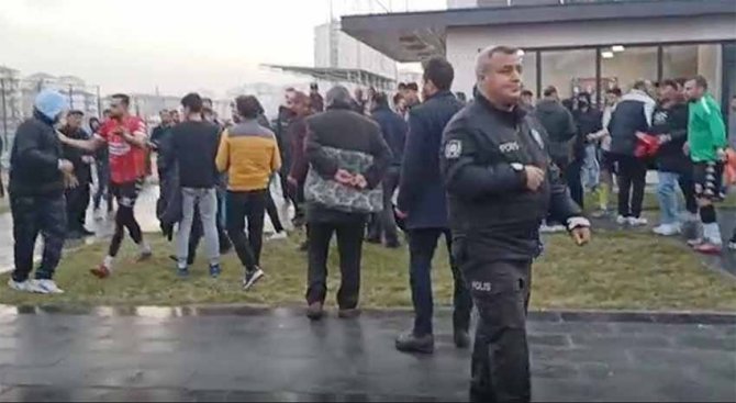 Maç Sonu Çıkan Kavga Güçlükle Yatıştırıldı