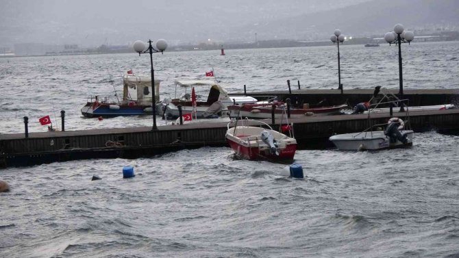 Kocaeli’de Lodos Etkisini Göstermeye Devam Ediyor