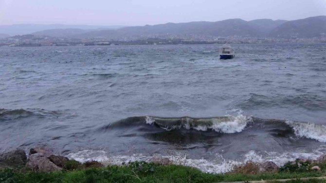 Kocaeli’de Lodos Etkisini Göstermeye Devam Ediyor
