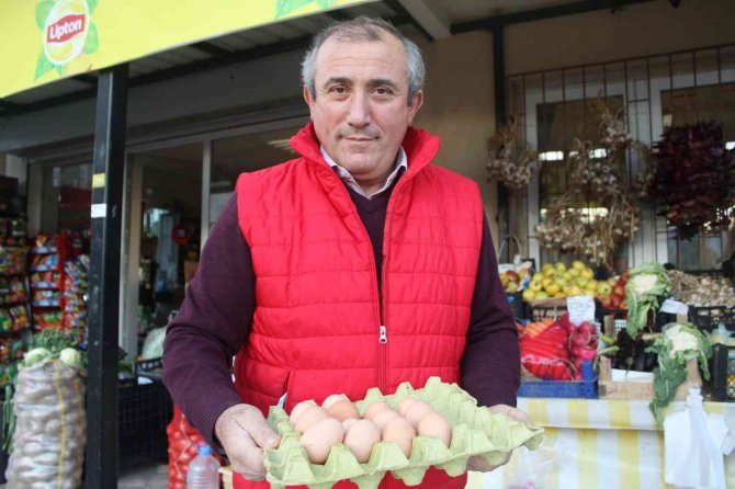 Hırsız Karga: Marketten Yumurta Ve Patates Cipsi Çalıyor