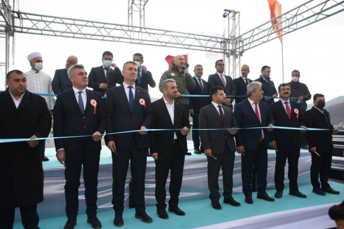 80 Günde Tamamlanan Ayancık Terminal Köprüsü Hizmete Açıldı
