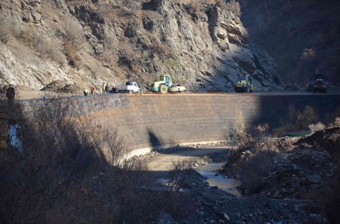 Terör Örgütü Pkk Patlattı, Devlet 13 Milyonluk Yatırım Başlattı