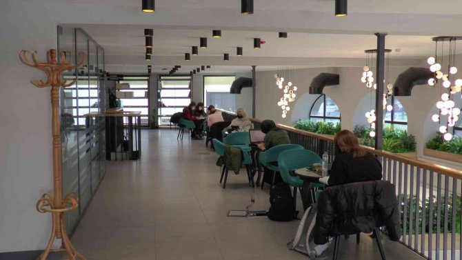 Talas’ta Kütüphanelere Yoğun İlgi