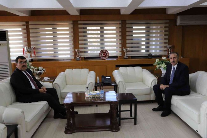 Tubi̇tak Başkanı Mandal, Rektör Göktaş İle Bir Araya Geldi