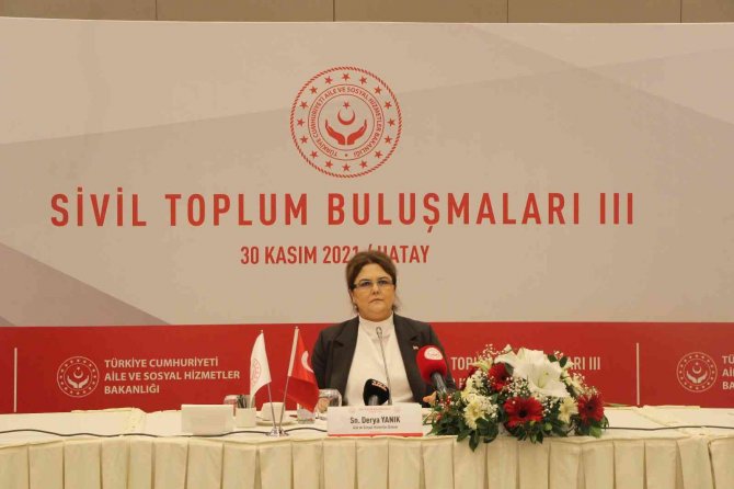 Bakan Yanık: "Türkiye İnsanlık Dersi Veriyor"