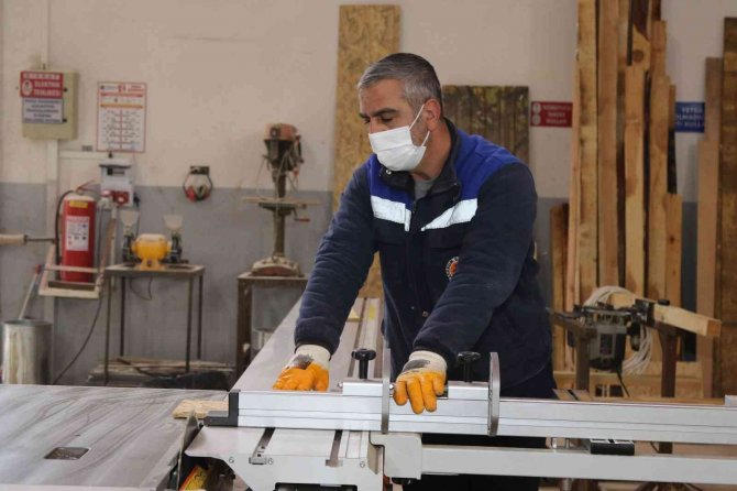 Atakum’da Sokak Hayvanlarına Yuva