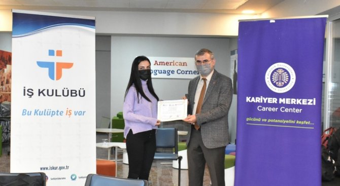 Meslek Yüksekokulu Öğrencilerine İş Kulübü Eğitimi Veriliyor