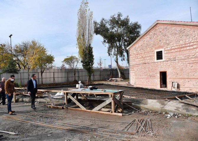 Tarihi Sinagog Millet Kütüphanesi Olarak Hizmet Vermek İçin Gün Sayıyor