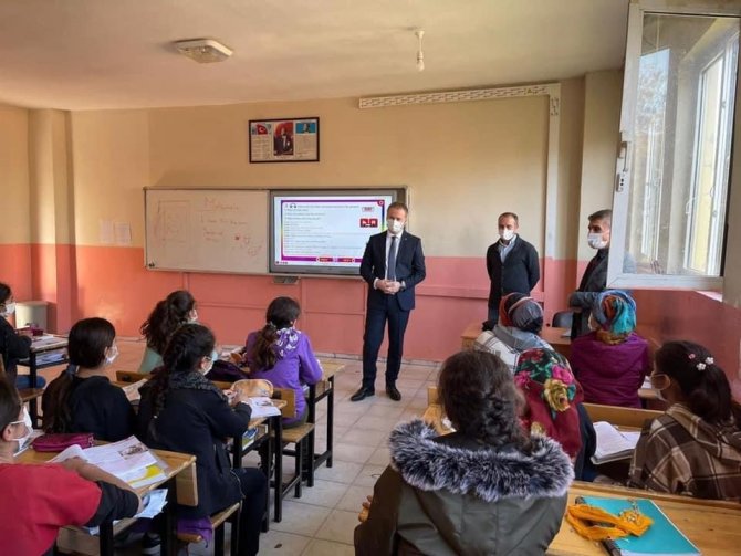 Kaymakam Yelek’ten Okul Ziyareti