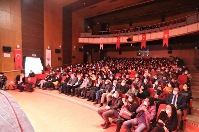 “Biz Kadınlar” Oyunu Kadınlar İçin Sahne Aldı