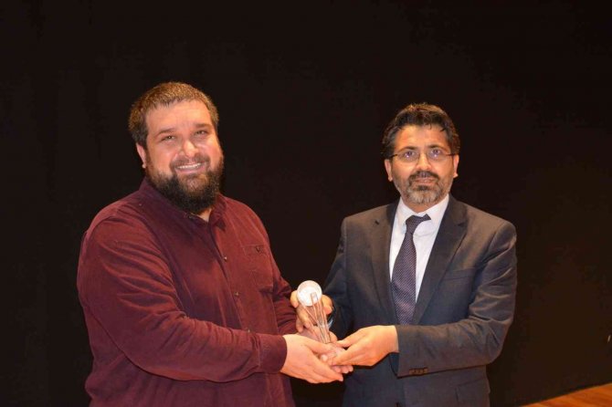 Dü’de Yunus Emre Ve Hacı Bektaş Veli Anıldı