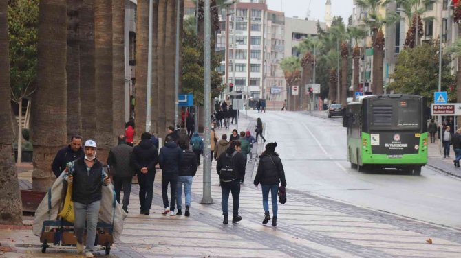 İ̇l Sağlık Müdürü Uyardı: Denizli’de Vaka Sayısı Artıyor