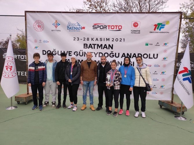 Elazığ Gençlik Spor, Teniste 3. Oldu