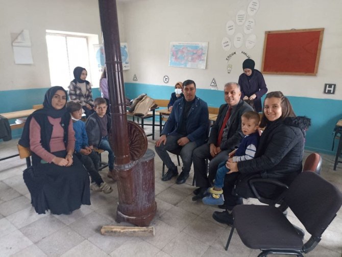 Adilcevaz Yurt Müdürü Beşkardeş’ten Eğitime Anlamlı Destek