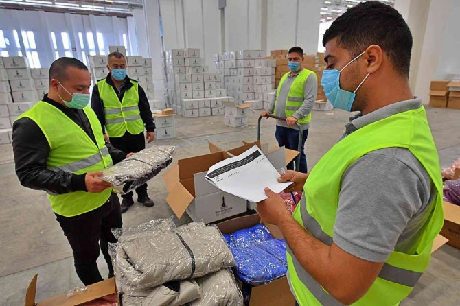 İ̇zmir Büyükşehir Belediyesinin “Kara Kış Destek Hattı” Hizmete Girdi