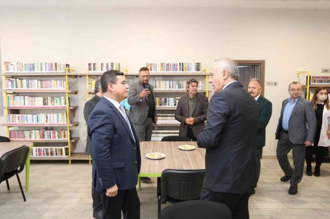 Amir Ateş Kütüphanesi Hizmete Açıldı