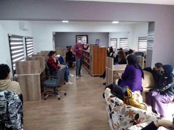 Kırıkkale’de Öğrencilere Moral Ve Motivasyon Semineri