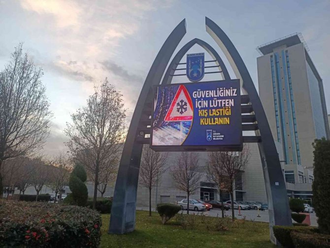 Yaklaşan Kış Mevsimi Öncesi Sürücülere Kış Lastiği Uyarısı