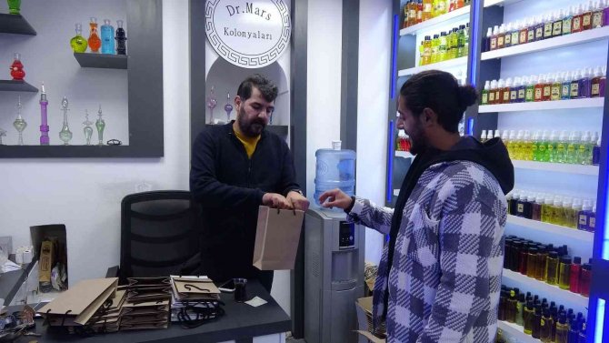 Derik Zeytininden Kolonya Üretildi