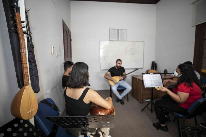 Mersin Büyükşehir Belediyesi Korist Alacak